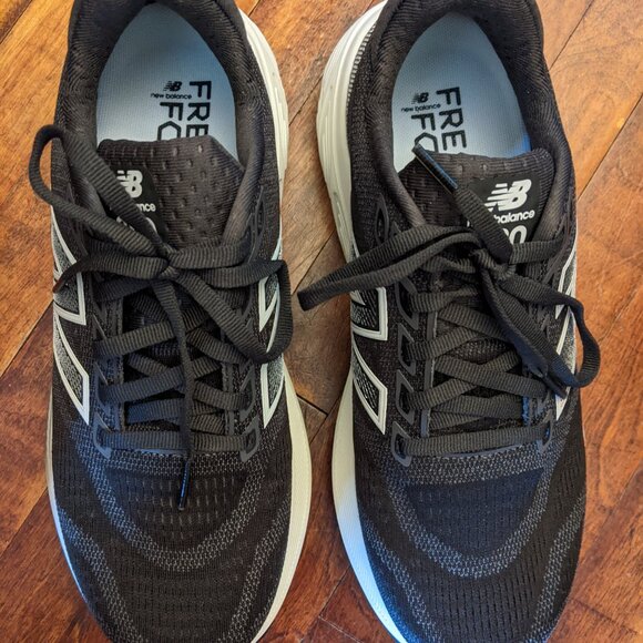 (Brand New) New Balance 880 womens size 8 - Picture 3 of 3
